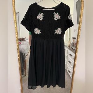 Black Embroidered Lace Dress XL